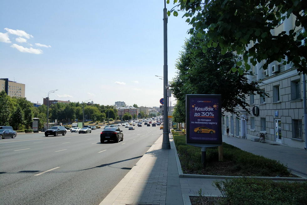 Фотография рекламного носителя, тип: Ситиформат 1.8x1.2, адрес: Земляной Вал ул., д.48Б, Москва, Россия. Сторона A1-A5 №461075