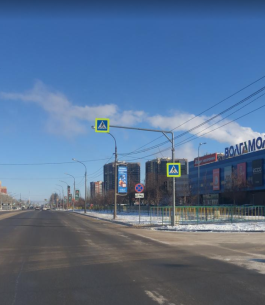 Фотография рекламного носителя, тип: Панель-кронштейн, адрес: Александрова ул., поз.4, Волжский, Волгоградская область, Россия. Сторона А №1097364