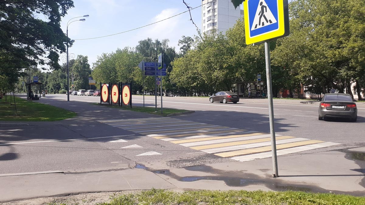 Фотография рекламного носителя, тип: Афиша 1.75x1.8, адрес: Академика Скрябина ул., д.25, стенд 3, Москва, Россия. Сторона А2 №886507