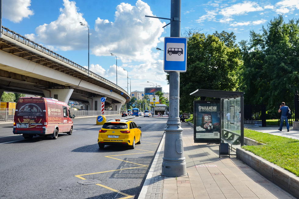 Фотография рекламного носителя, тип: Остановка 1.8x1.2, адрес: Мира пр-т., д.111-109, поз.2, Москва, Россия. Сторона А №539008