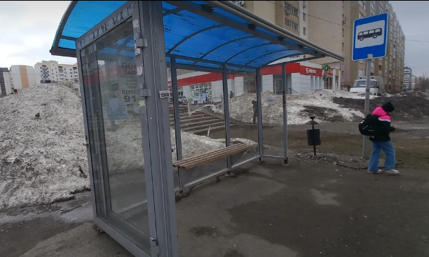 Фотография рекламного носителя, тип: Остановка 1.8x1.2, адрес: Батавина ул., д.12, Саратов, Саратовская область, Россия. Сторона Б №747535