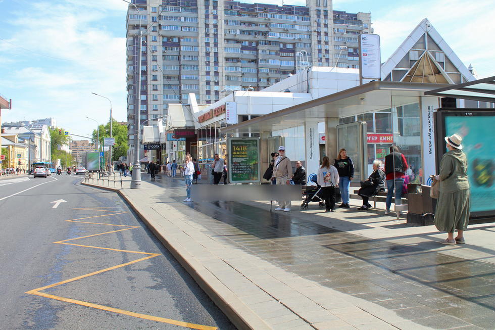 Фотография рекламного носителя, тип: Остановка 1.8x1.2, адрес: Таганская ул., м. Марксистская, поз.2, Москва, Россия. Сторона А1-А5 №335165