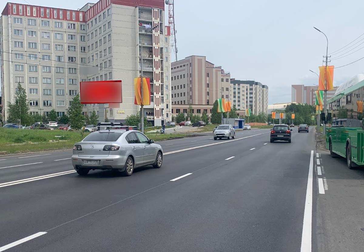 Фотография рекламного носителя, тип: Билборд 3x6, адрес: Флегонта Показаньева ул., д.12, Сургут, Ханты-Мансийский автономный округ – Югра, Россия. Сторона Б №440214