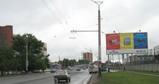 Фотография рекламного носителя, тип: Билборд 3x6, адрес: 10 лет Октября ул., д.195, Омск, Омская область, Россия. Сторона А №419331