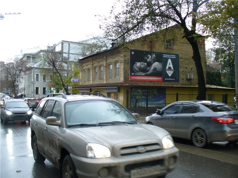 Фотография рекламного носителя, тип: Билборд 3x6, адрес: Октябрьская ул., д.29, Нижний Новгород, Нижегородская область, Россия. Сторона А №837411