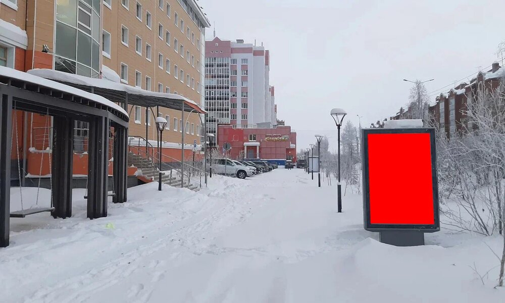 Фотография рекламного носителя, тип: Ситиформат 1.8x1.2, адрес: Республики ул., д.73, поз.2, Салехард, Ямало-Ненецкий автономный округ, Россия. Сторона А1-А6 №1075677