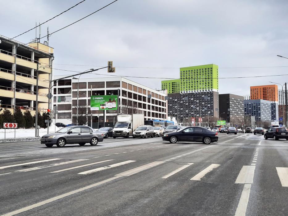 Фотография рекламного носителя, тип: Билборд 3x6, адрес: Боровское ш., д.6, корп.2, Москва, Россия. Сторона Б №821463