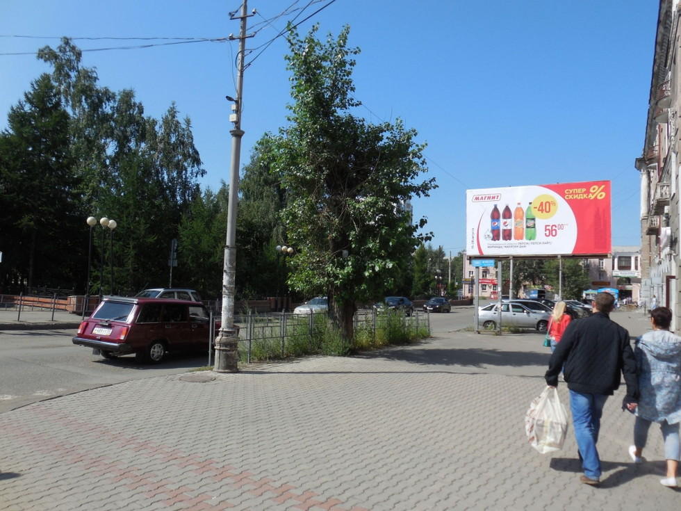 Фотография рекламного носителя, тип: Билборд 3x6, адрес: Маркса пр-т., 60 X Серова пл., Омск, Омская область, Россия. Сторона А №1009949