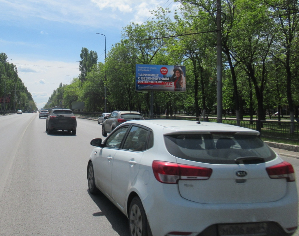 Фотография рекламного носителя, тип: Билборд 3x6, адрес: 50 лет Октября пр-т., 50м до Дубовикова ул., поз.2, Саратов, Саратовская область, Россия. Сторона А №712690