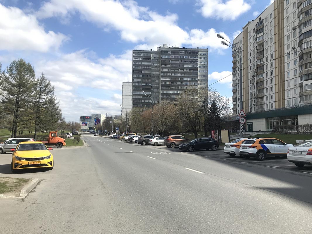 Фотография рекламного носителя, тип: Афиша 1.75x1.8, адрес: Славянский б-р., д.9, корп.1, поз.1, стенд 1, Москва, Россия. Сторона А1 №866072