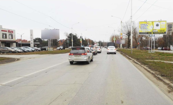 Фотография рекламного носителя, тип: Билборд 3x6, адрес: Баклановский пр-т., д.95 поз.1, Новочеркасск, Ростовская область, Россия. Сторона А1-А3 №1073479