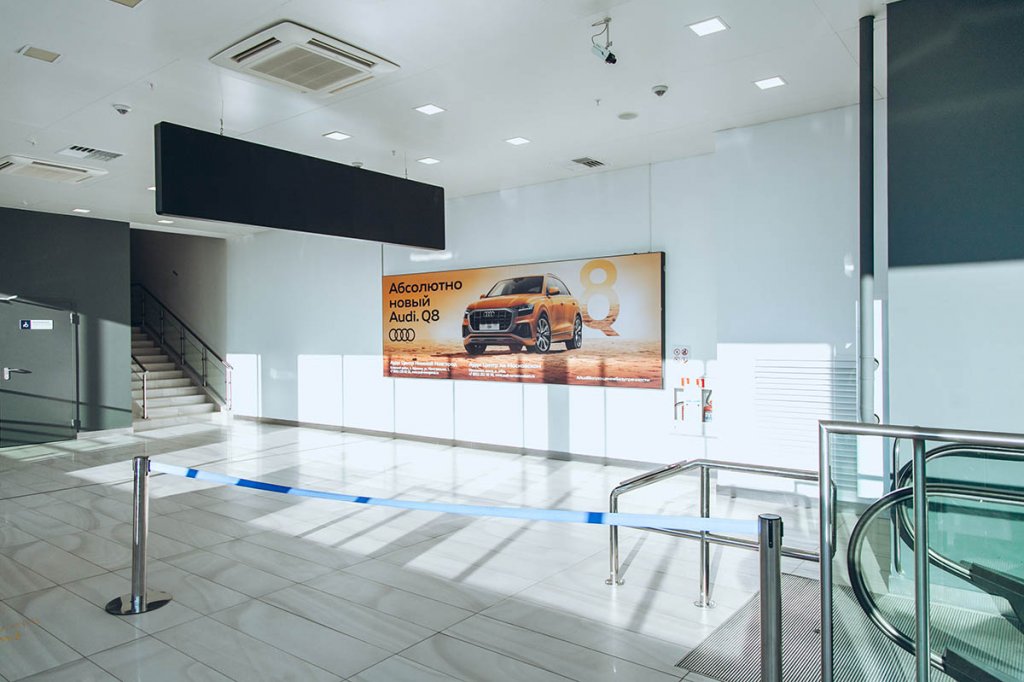 Фотография рекламного носителя, тип: Лайтбокс, адрес: Аэропорт «Стригино», Международный аэропорт, Нижний Новгород, Нижегородская область, Россия. Сторона/вариант №1017513