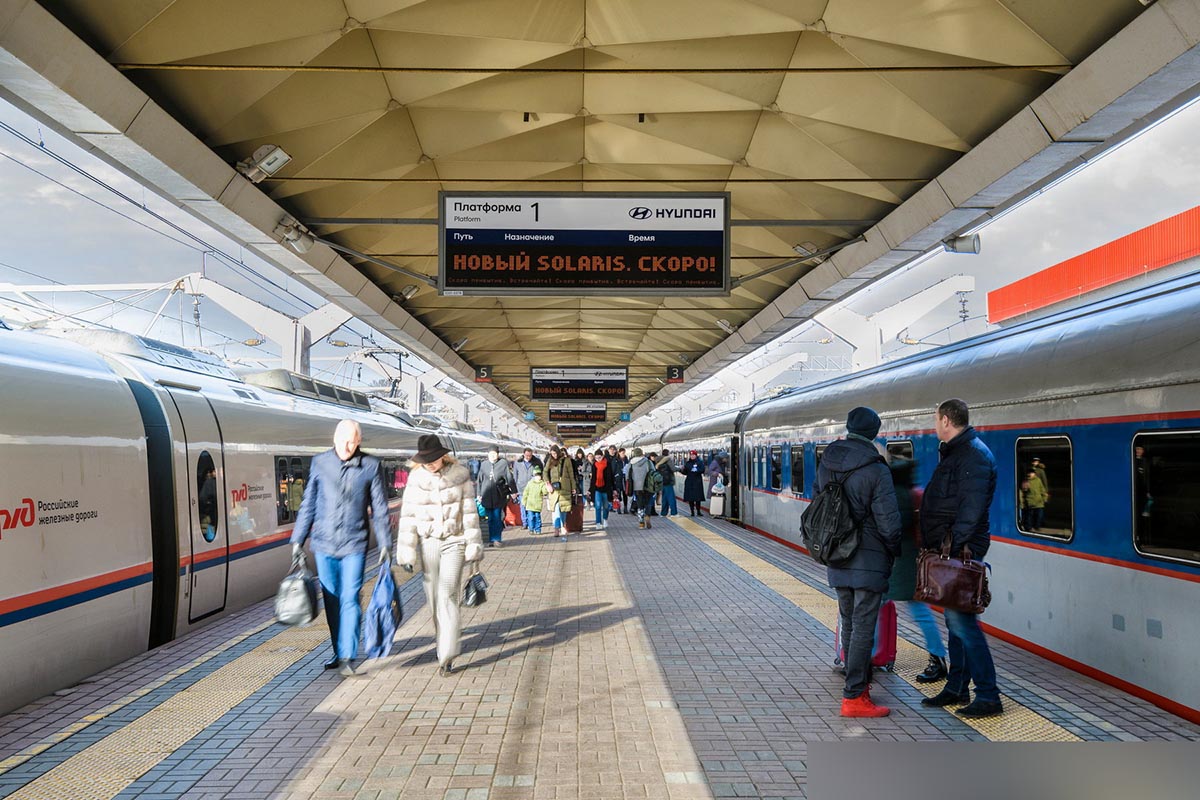 Фотография рекламного носителя, тип: Нестандартный ситиформат, адрес: Комсомольская пл., д.3, путь 3 и 5, поз.2, Москва, Россия. Сторона А №987274