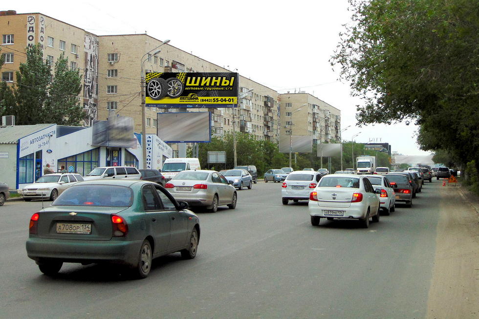 Фотография рекламного носителя, тип: Суперсайт 4x12, адрес: Маршала Рокоссовского ул. Х Двинская ул., Волгоград, Волгоградская область, Россия. Сторона Б №508624