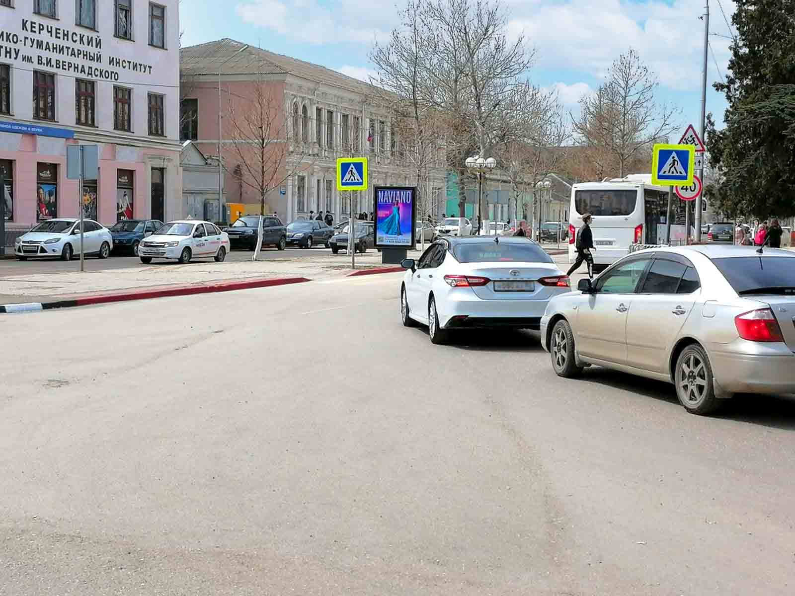 Фотография рекламного носителя, тип: Ситиформат 1.8x1.2, адрес: Пирогова ул., д.29, поз.7, Керчь, Республика Крым, Россия. Сторона A1 №1046907