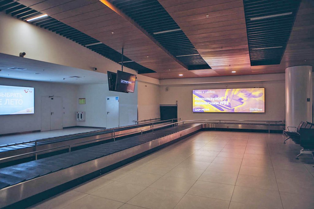 Фотография рекламного носителя, тип: Лайтбокс, адрес: Аэропорт «Стригино», Международный аэропорт, Нижний Новгород, Нижегородская область, Россия. Сторона/вариант №1017511
