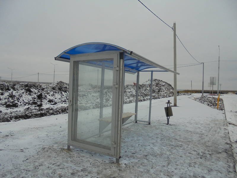 Фотография рекламного носителя, тип: Остановка 1.8x1.2, адрес: Героев Отечества сквер, поз.1, Саратов, Саратовская область, Россия. Сторона Б №747387