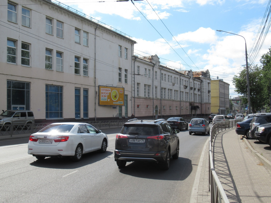 Фотография рекламного носителя, тип: Билборд 3x6, адрес: Республиканская ул., д.3, Ярославль, Ярославская область, Россия. Сторона Б1 №961332