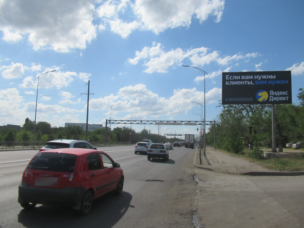 Фотография рекламного носителя, тип: Билборд 3x6, адрес: Авиаторов ш. Х Бетонной ул., справа при движении от Исторической ул., Волгоград, Волгоградская область, Россия. Сторона А №1081604