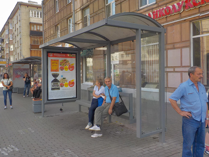 Фотография рекламного носителя, тип: Остановка 1.8x1.2, адрес: Заневский пр-т., д.19, поз.1, Санкт-Петербург, Россия. Сторона A №1094387