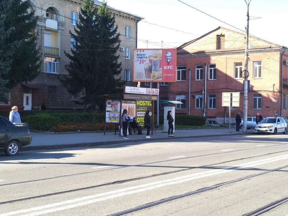 Фотография рекламного носителя, тип: Ситиборд 2.7x3.7, адрес: Маркова ул., д.25, Владикавказ, Республика Северная Осетия – Алания, Россия. Сторона Б1-Б3 №451751