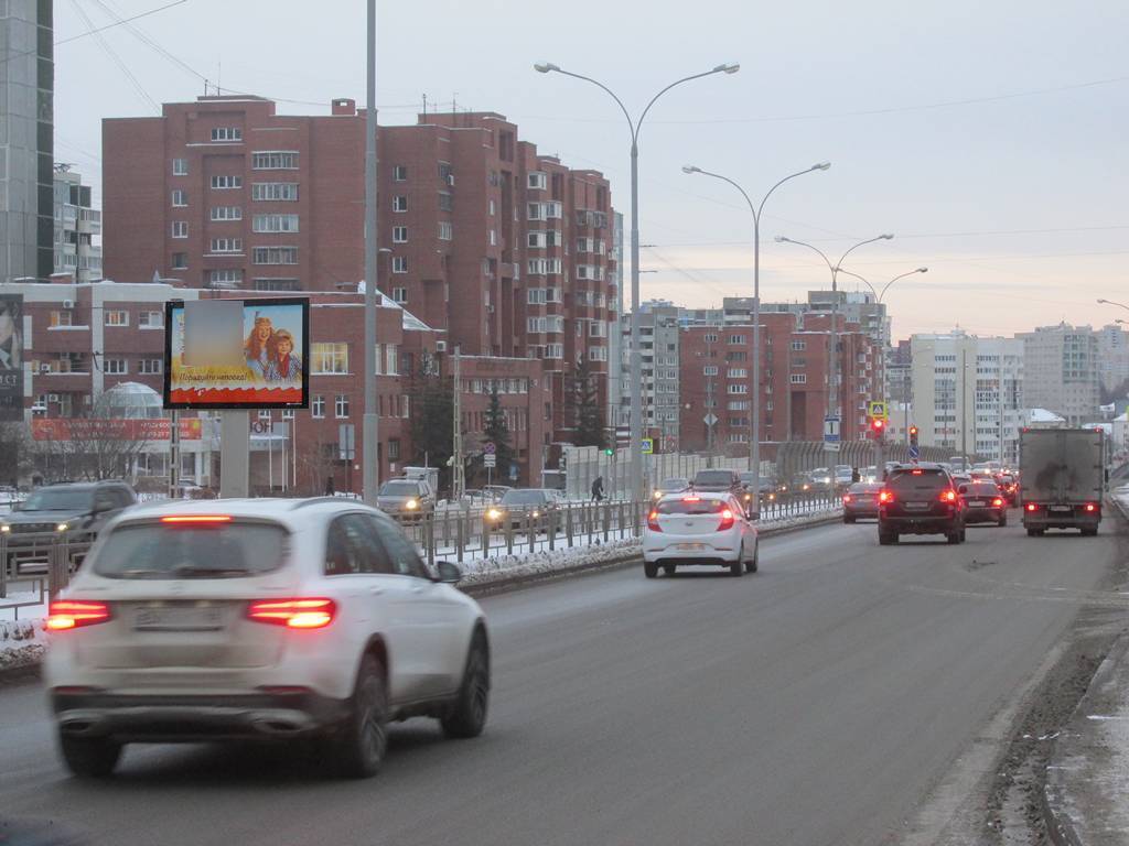 Фотография рекламного носителя, тип: Ситиборд 2.7x3.7, адрес: Московская ул., д.58 Х Тольятти пл., Екатеринбург, Свердловская область, Россия. Сторона B №790577