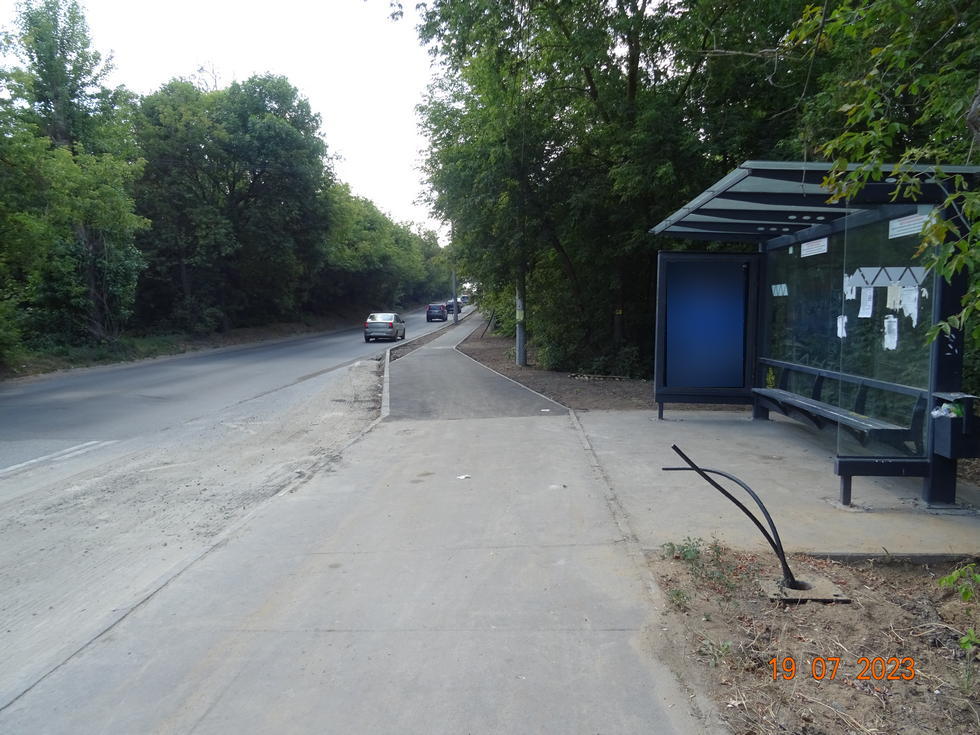 Фотография рекламного носителя, тип: Остановка 1.8x1.2, адрес: Ново-Давликеевская ул., д.2Д, ост. Артель Волга, Казань, Республика Татарстан, Россия. Сторона A №1042789