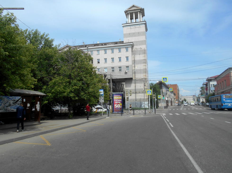 Фотография рекламного носителя, тип: Пиллар 3x1.4, адрес: Чкалова ул. Х Марата ул., Иркутск, Иркутская область, Россия. Сторона А2 №433077