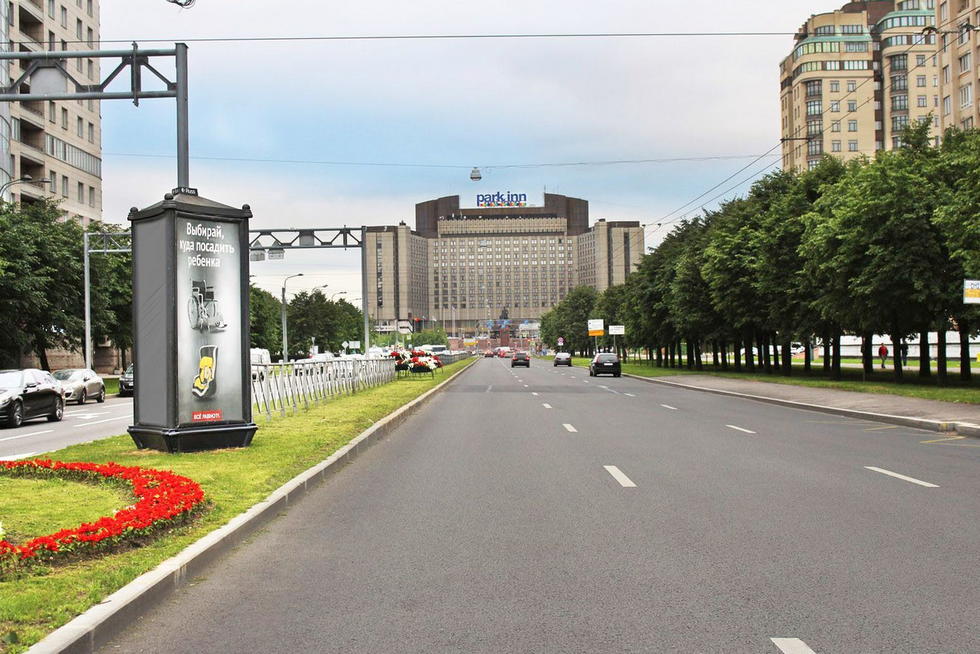 Фотография рекламного носителя, тип: Пиллар 3x1.4, адрес: Нахимова ул., д.11 Х Малый В.О. пр-т., Санкт-Петербург, Россия. Сторона Б №706997