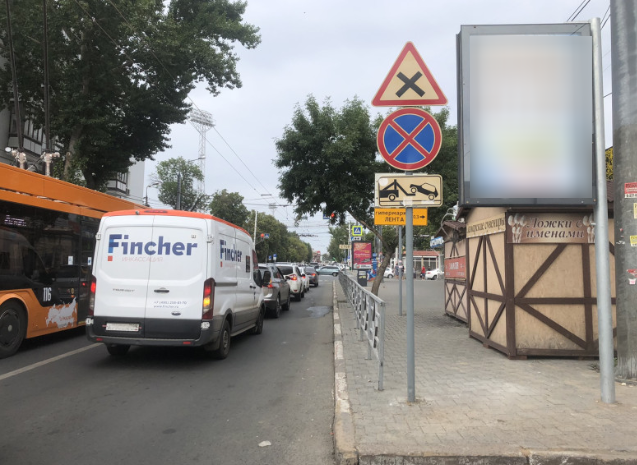 Фотография рекламного носителя, тип: Панель-кронштейн, адрес: Спортивная ул., д.3А, поз.2, Самара, Самарская область, Россия. Сторона А №1080889