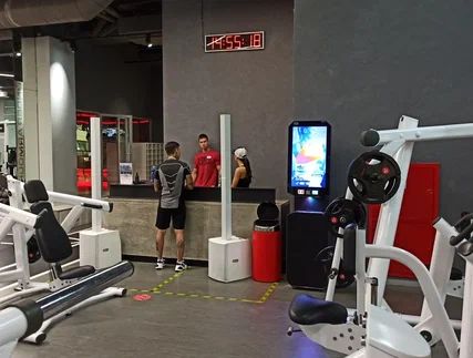 Фотография рекламного носителя, тип: Видеоэкран, адрес: Фитнес-центр «Crocus Fitness Первый», МКАД 66 000м., ТРК Вегас Крокус Сити, Красногорск, Московская область, Россия. Сторона/вариант 1 №980261