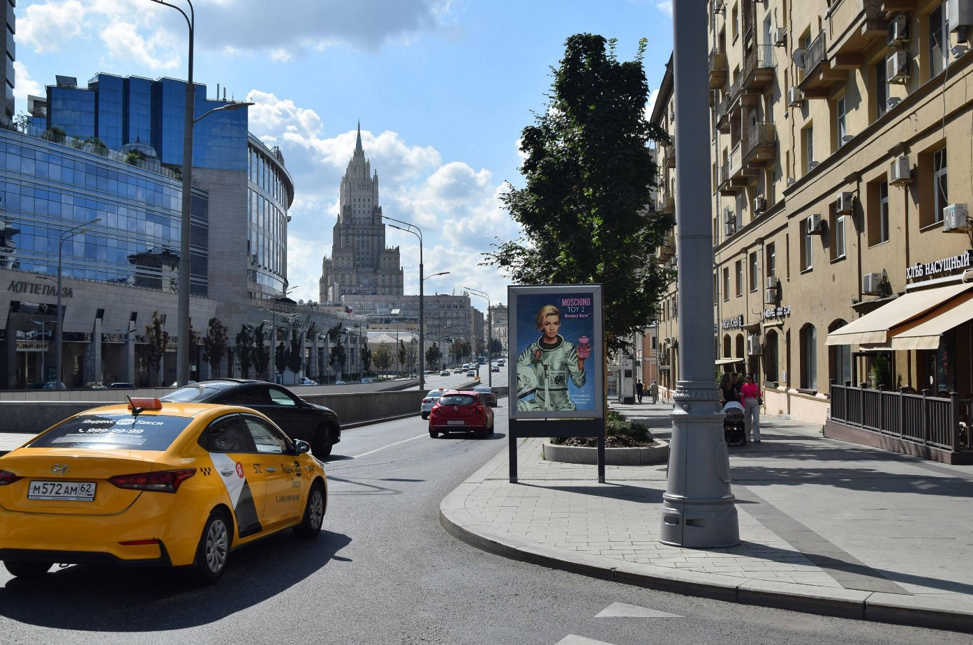 Фотография рекламного носителя, тип: Ситиформат 1.8x1.2, адрес: Новинский б-р., д.7/1, Москва, Россия. Сторона А №502122
