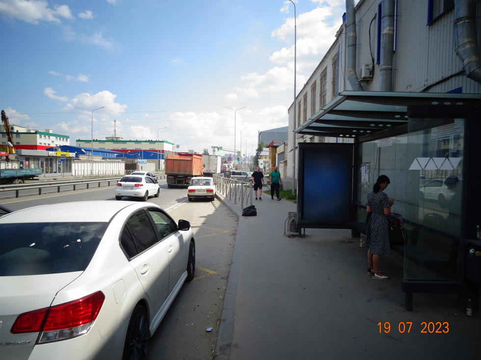 Фотография рекламного носителя, тип: Остановка 1.8x1.2, адрес: Тихорецкая ул., ост. 2-я Тихорецкая ул., Казань, Республика Татарстан, Россия. Сторона A №1042791