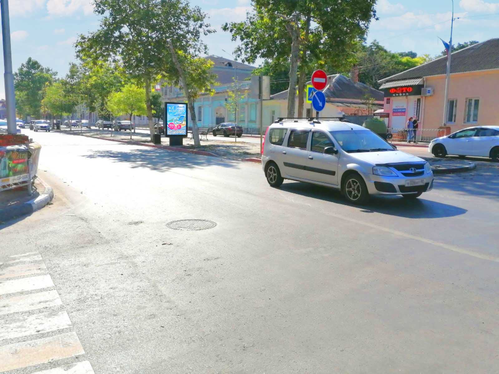 Фотография рекламного носителя, тип: Ситиформат 1.8x1.2, адрес: Пирогова ул., д.27/10, поз.5, Керчь, Республика Крым, Россия. Сторона A2 №1046904