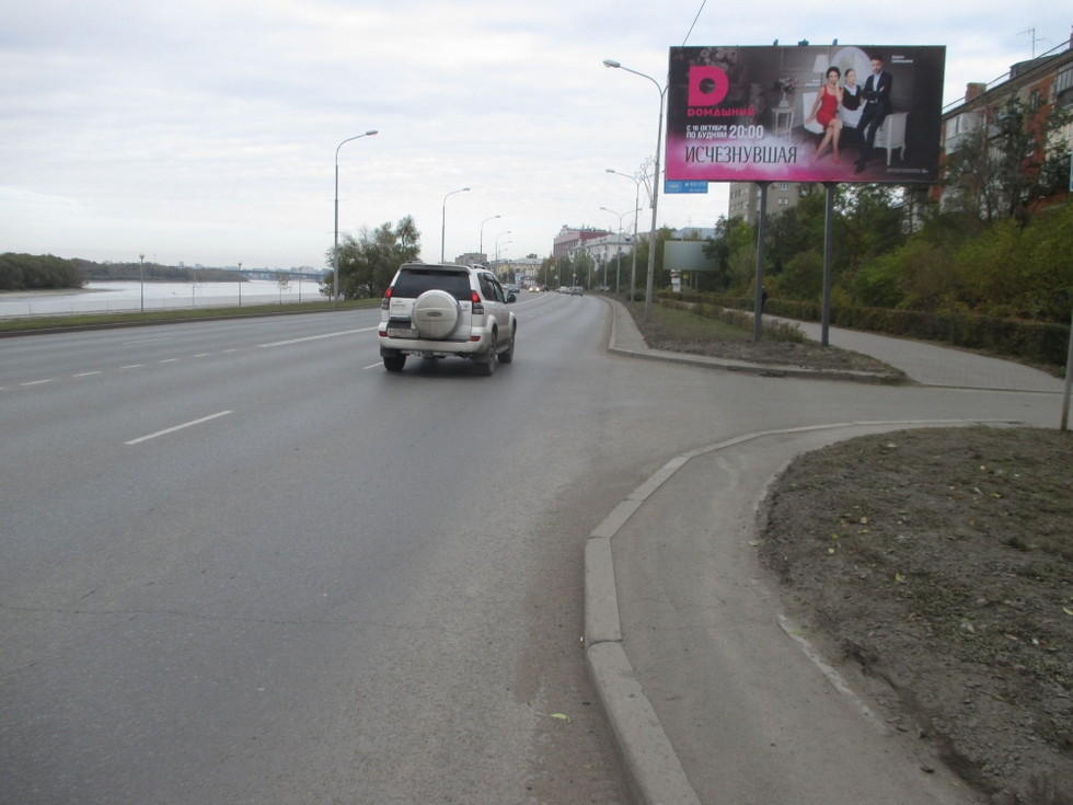 Фотография рекламного носителя, тип: Билборд 3x6, адрес: Иртышская набережная ул., д.36, Омск, Омская область, Россия. Сторона А №1009945