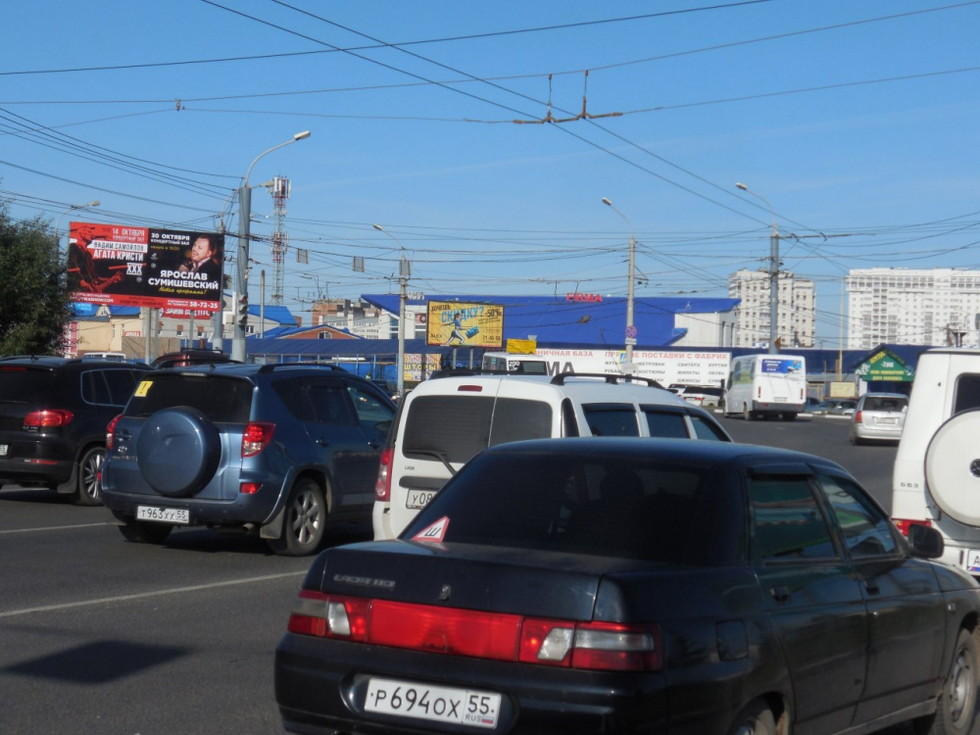 Фотография рекламного носителя, тип: Билборд 3x6, адрес: 70 лет Октября ул., д.25в, Омск, Омская область, Россия. Сторона В №1009696