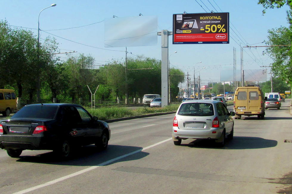 Фотография рекламного носителя, тип: Билборд 3x6, адрес: Ленина пр-т. Х Возрождения пл., Волгоград, Волгоградская область, Россия. Сторона А3 №337748