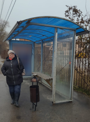 Фотография рекламного носителя, тип: Остановка 1.8x1.2, адрес: Азина ул., 8 квартал, из центра, Саратов, Саратовская область, Россия. Сторона А №585244