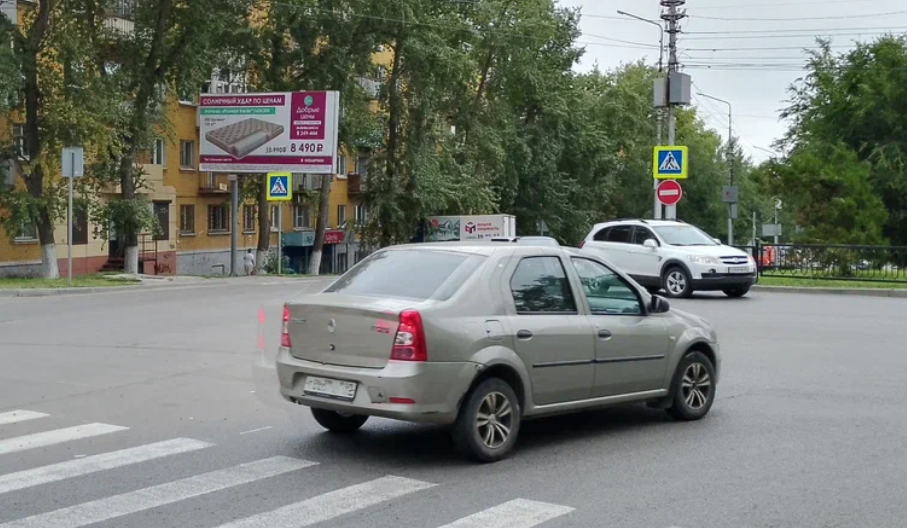 Фотография рекламного носителя, тип: Билборд 3x6, адрес: Высокая ул. Х Планерная ул., Саратов, Саратовская область, Россия. Сторона Б №547516
