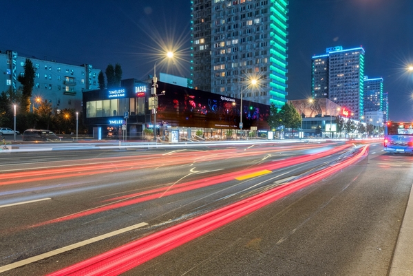 Фотография рекламного носителя, тип: Медиафасад, адрес: Новый Арбат ул., д.28, Москва, Россия. Сторона A2 №1041789