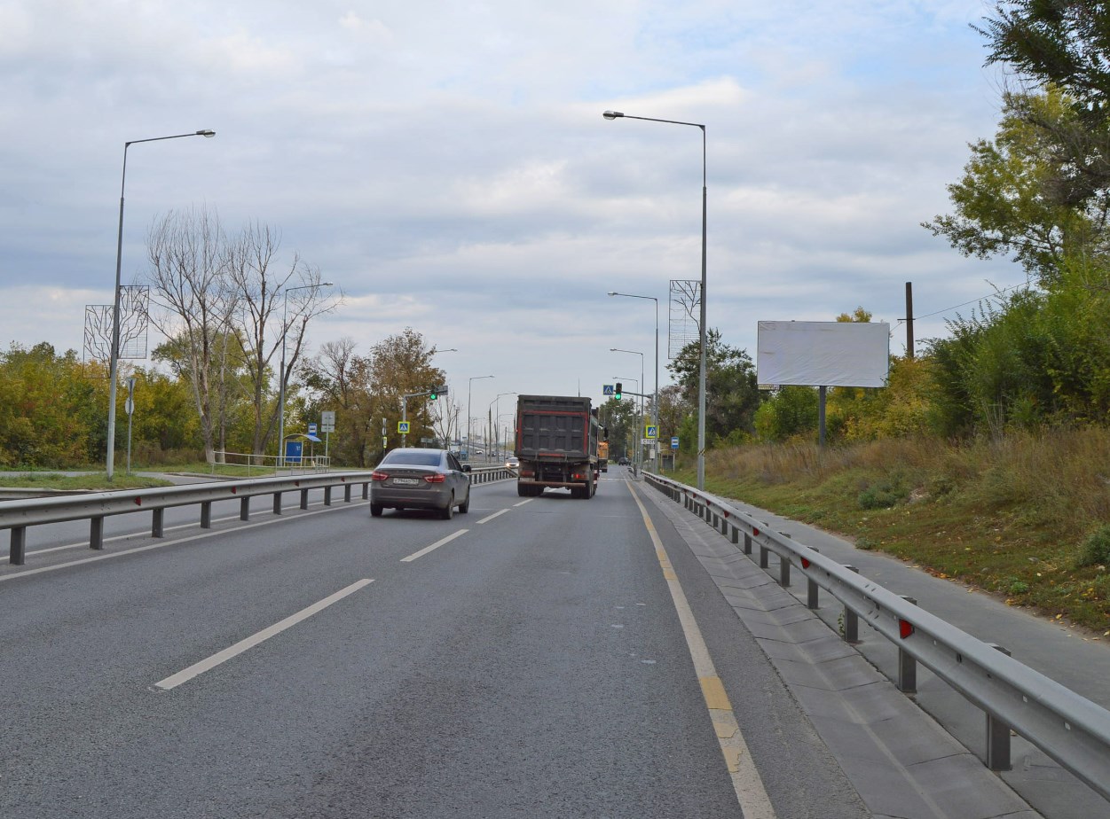 Фотография рекламного носителя, тип: Билборд 3x6, адрес: Красноглинское ш., д.10, 41 000м, Самара, Самарская область, Россия. Сторона А №1080351