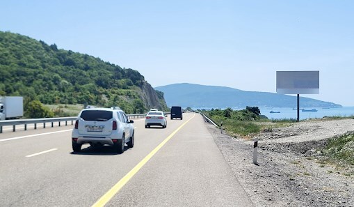 Фотография рекламного носителя, тип: Билборд 3x6, адрес: М-4 "Дон" а/д, 1 531 300м, Геленджик, Краснодарский край, Россия. Сторона A №962143