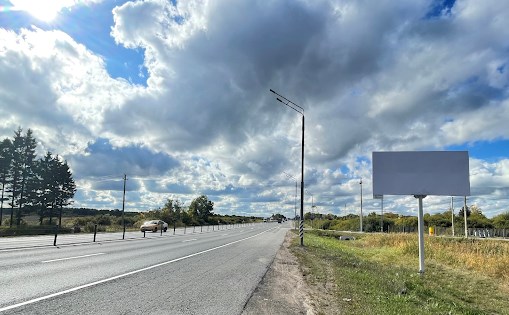 Фотография рекламного носителя, тип: Билборд 3x6, адрес: М-1 "Беларусь" а/д, 92 950м, Московская область, Россия. Сторона A №962171