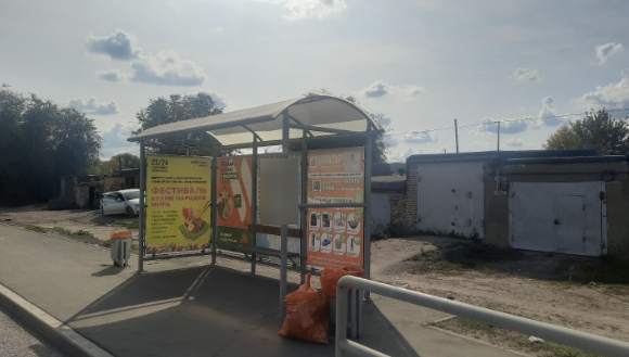 Фотография рекламного носителя, тип: Остановка 1.8x1.2, адрес: Грозненская ул. Х Пугачевский тр-т, Самара, Самарская область, Россия. Сторона В1 №1079421