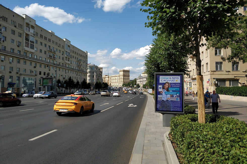 Фотография рекламного носителя, тип: Ситиформат 1.8x1.2, адрес: Земляной Вал ул., д.23, Москва, Россия. Сторона А №821473