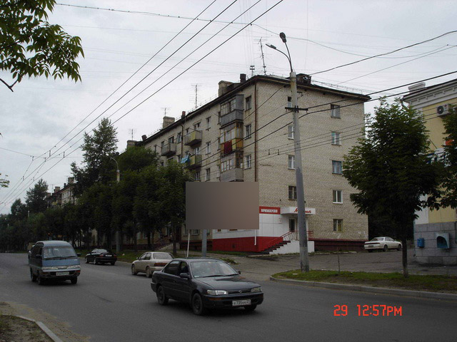Фотография рекламного носителя, тип: Билборд 3x6, адрес: Ленинградская ул., д.32, Хабаровск, Хабаровский край, Россия. Сторона A №481906