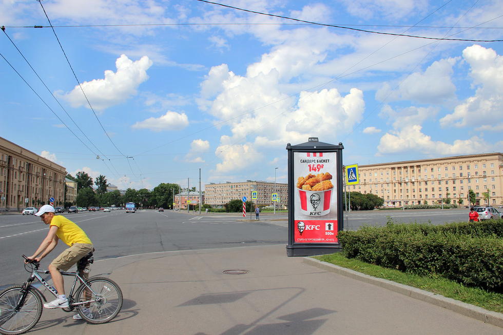 Фотография рекламного носителя, тип: Пиллар 3x1.4, адрес: Стачек пр-т., д.18 Х Швецова ул., Санкт-Петербург, Россия. Сторона А №724863