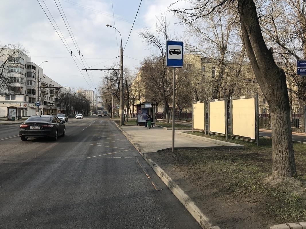 Фотография рекламного носителя, тип: Афиша 1.75x1.8, адрес: Авиамоторная ул., д.49, стенд 2, Москва, Россия. Сторона А1 №886443