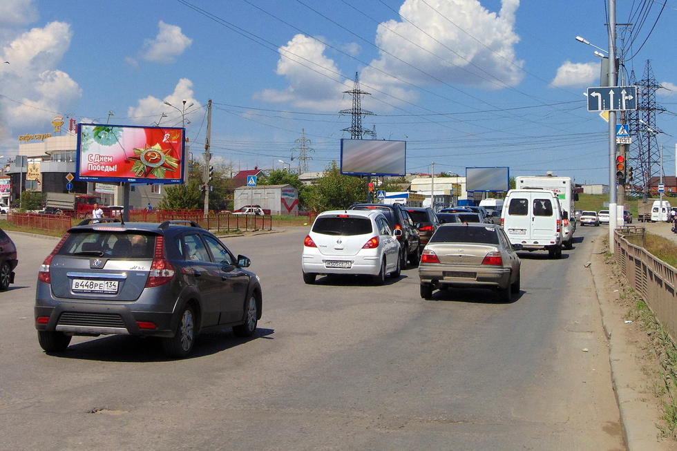 Фотография рекламного носителя, тип: Билборд 3x6, адрес: Маршала Еременко ул. Х Менделеева ул., Волгоград, Волгоградская область, Россия. Сторона Б1 №337512