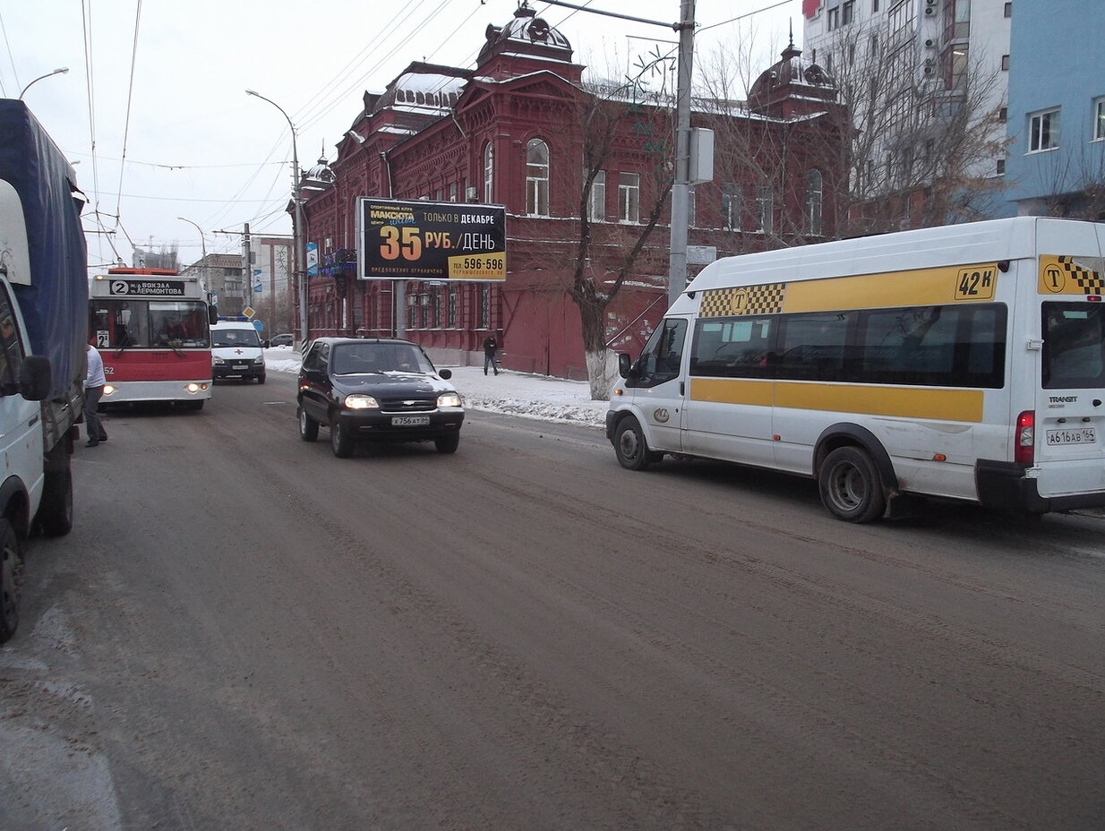 Фотография рекламного носителя, тип: Билборд 3x6, адрес: Чернышевского ул. Х Радищева ул., Саратов, Саратовская область, Россия. Сторона A №837699